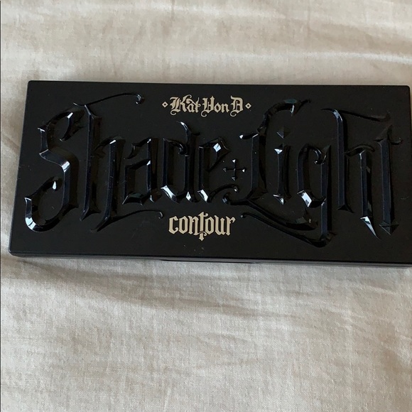 Kat Von D empty Shade and Light - Picture 2 of 3